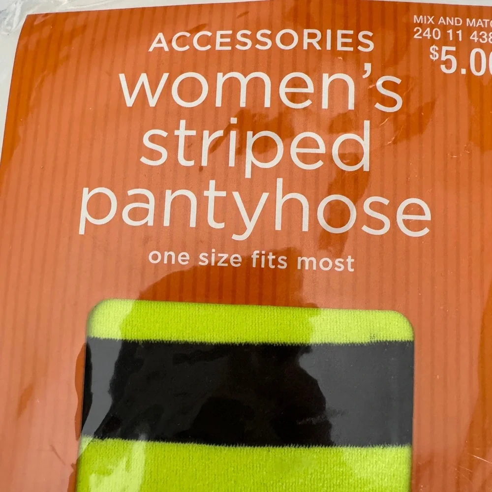 NWT Women's striped pantyhose green and black